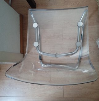 Sillas y mesa Ikea transparente