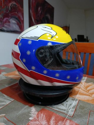 Capacete Shoei Jonh kosinky tamanho S.