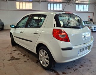 RENAULT CLIO III 1.2 16V