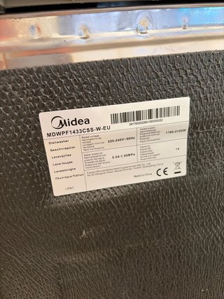 Lavavajillas Midea 14 cubiertos 3 bandejas