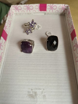 Anillos plateados. Tallas 16 y 17.
