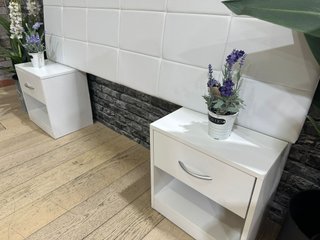 Pack 2 Mesitas + Cabecero 162cm Blanco
