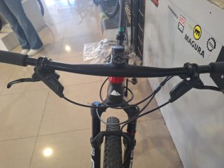 Canyon Lux CF 9