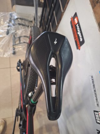 Canyon Lux CF 9