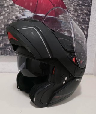 Casco Modular Negro MT Helmets