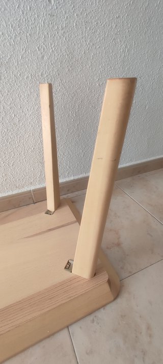 Mesa de salón IKEA madera