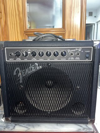 FENDER mexico vintage para guitara, voz, teclado