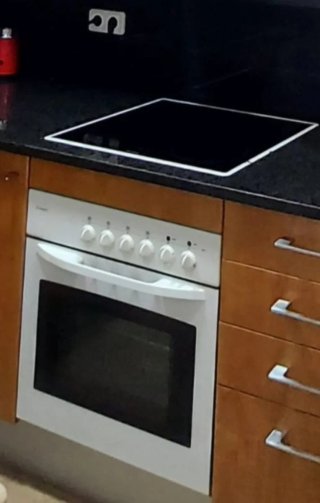 Forn + Vitroceràmica / Horno + vitrocerámica