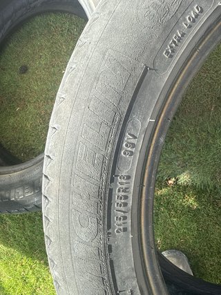 2 Neumáticos de coche 215/55r18