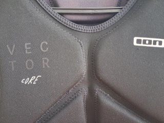Chaleco Impacto ION Vector Core XL