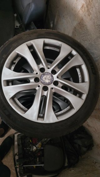 Llantas Mercedes 225 45 17 + Neumáticos