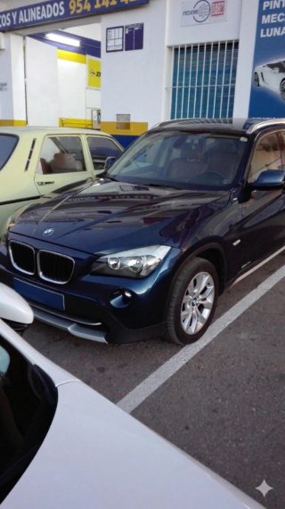 BMW X1 averiado