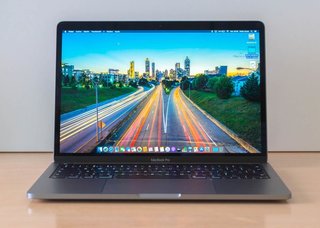 MacBook Pro 13 2020 Intel i5 16GB RAM 512GB