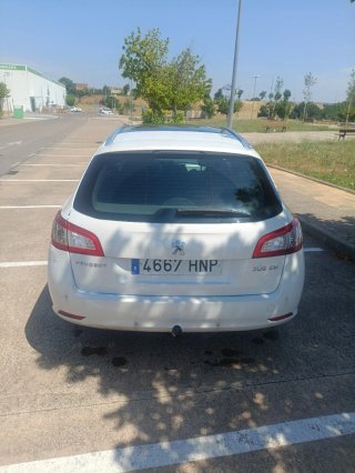 Peugeot 5008 2013