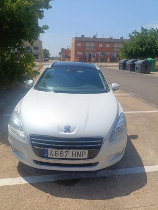 Peugeot 5008 2013