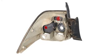 PILOTO TRASERO DERECHO OPEL ASTRA H BER. Cosmo
