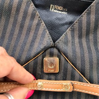 Borsa Fendi Pequin con pochette