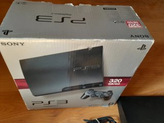 Consola Sony PS3 320 GB en caja con manuales
