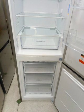 Nevera Combi Indesit 200/60cm clase E con garantia