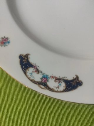 Plato grande  porcelana decorado