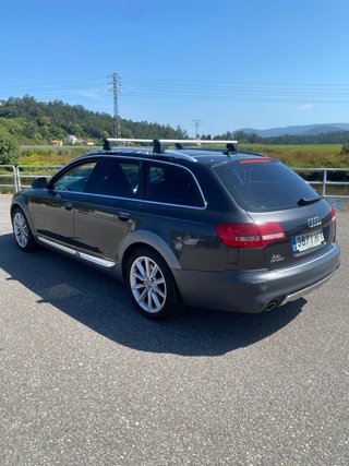 Audi A4 Allroad 2011