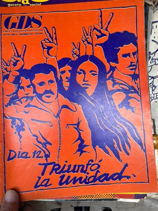 Antiguas revistas y documentos politicos