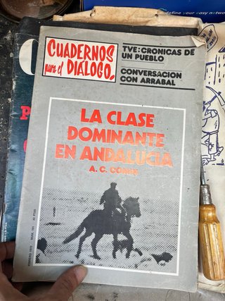 Antiguas revistas y documentos politicos