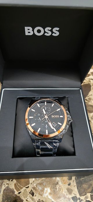 Reloj Hugo Boss Negro y Dorado