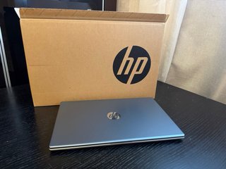 Portátil HP Plata y Negro