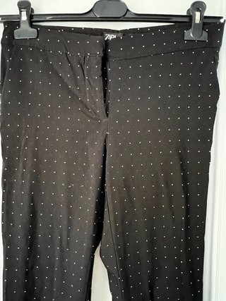 Pantalones Zara lunares negros