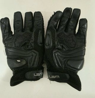 Guantes Moto Verano marca LEM Negros.