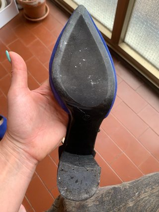 Sandali con tacco blu e neri