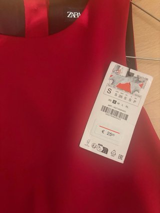 Top tirantes rojo efecto globo