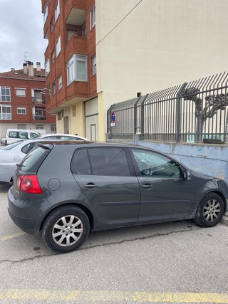 Volkswagen 5 2003