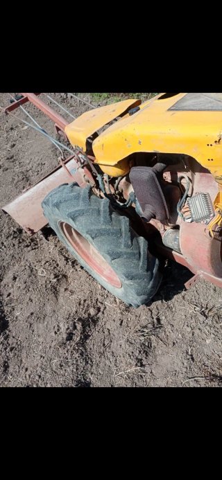 Tractor Pascuali 956 21cv con batería