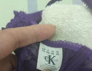 Sujetador encaje Calvin Klein morado