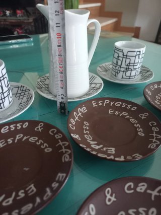 Juego de tazas y jarra de café