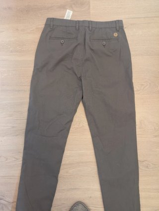 Pantalón elegante gris marengo