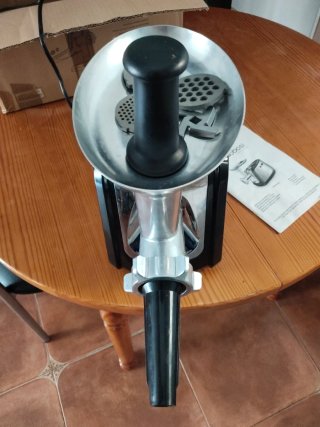 Picadora Embutidora de Carne Aobosi