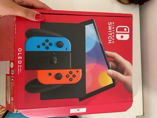 Nintendo Switch OLED + Zelda + Estuche