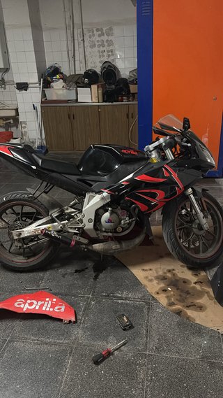 Aprilia RS 50 Negra/Roja