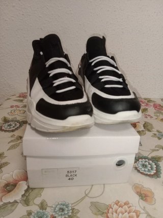 Zapatillas deportivas económicas