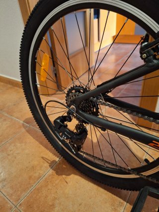 Bicicleta B-PRO Montagna 26