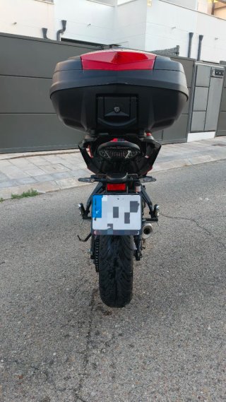 YAMAHA TRACER 7