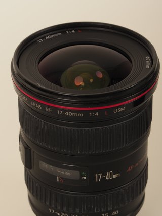 Canon EF 17-40mm f/4L USM