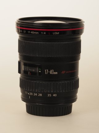 Canon EF 17-40mm f/4L USM
