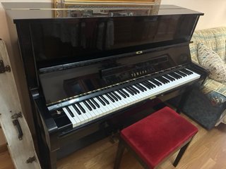 Piano Yamaha U1 finales de 1971