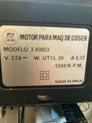 Máquina de coser Alfa