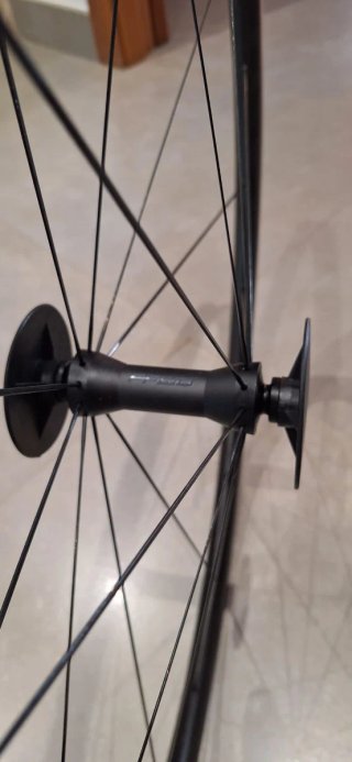 Ruedas carbono FFWD F3
