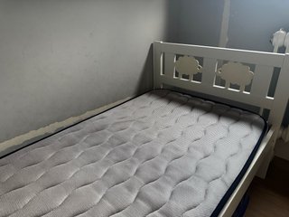 Cama infantil de transición blanca